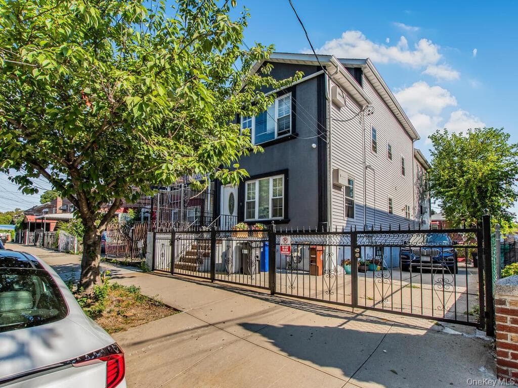 1283 E 223rd Street thumbnail 34