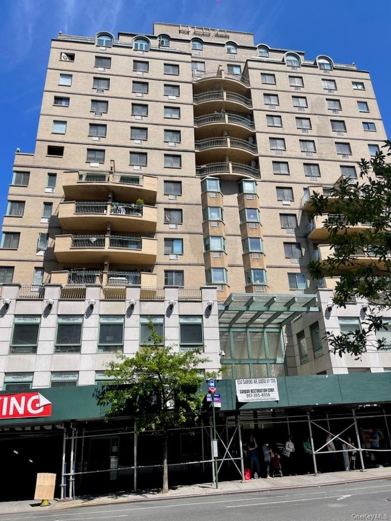133-47 Sanford Avenue Unit: 11A, Flushing