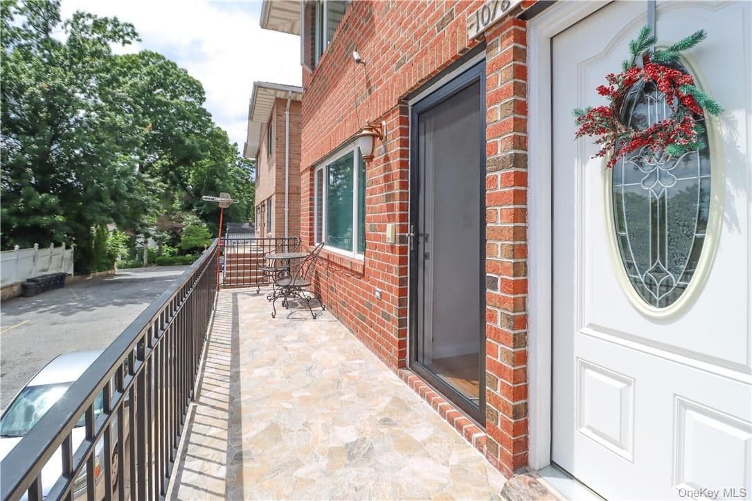 1078 Midland Avenue thumbnail 18