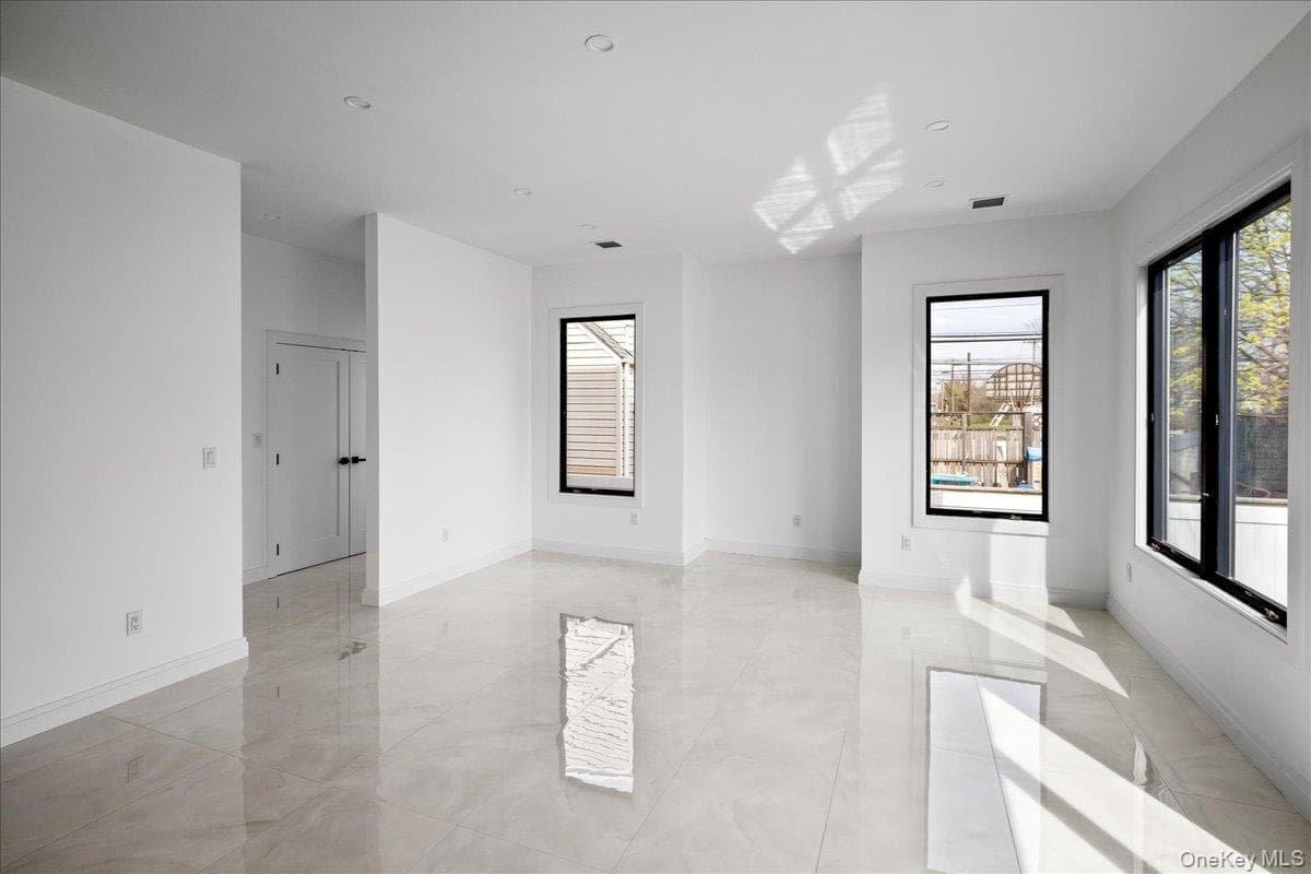 544 Arlington Road thumbnail 11