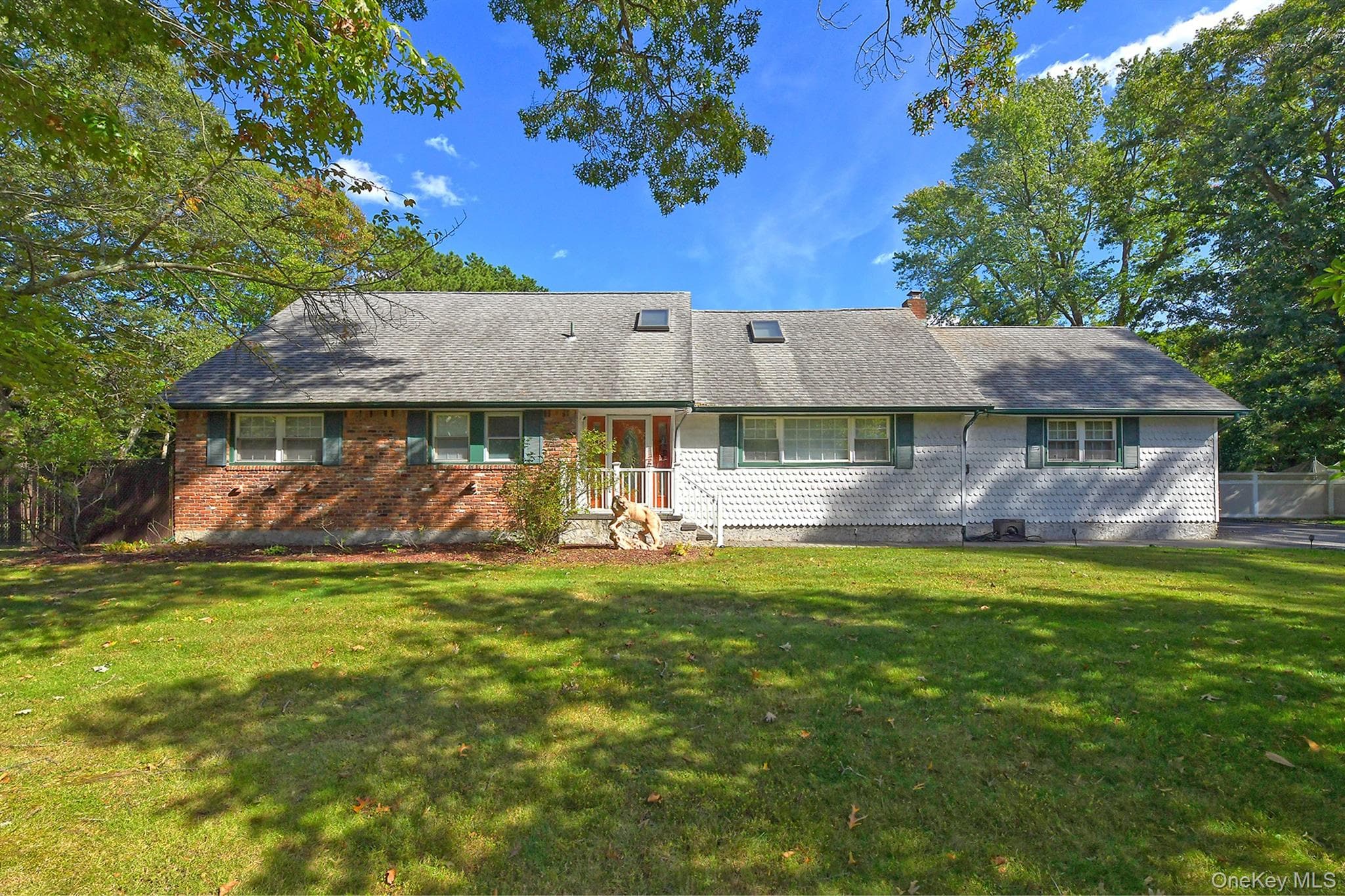 1 Millet Street, Dix Hills