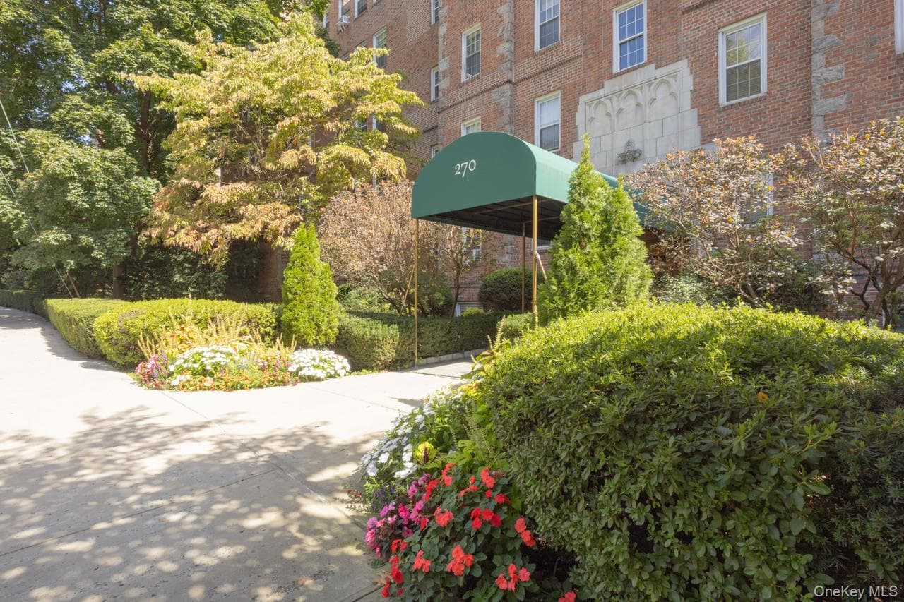 270 Bronxville Road Unit: A51 thumbnail 4