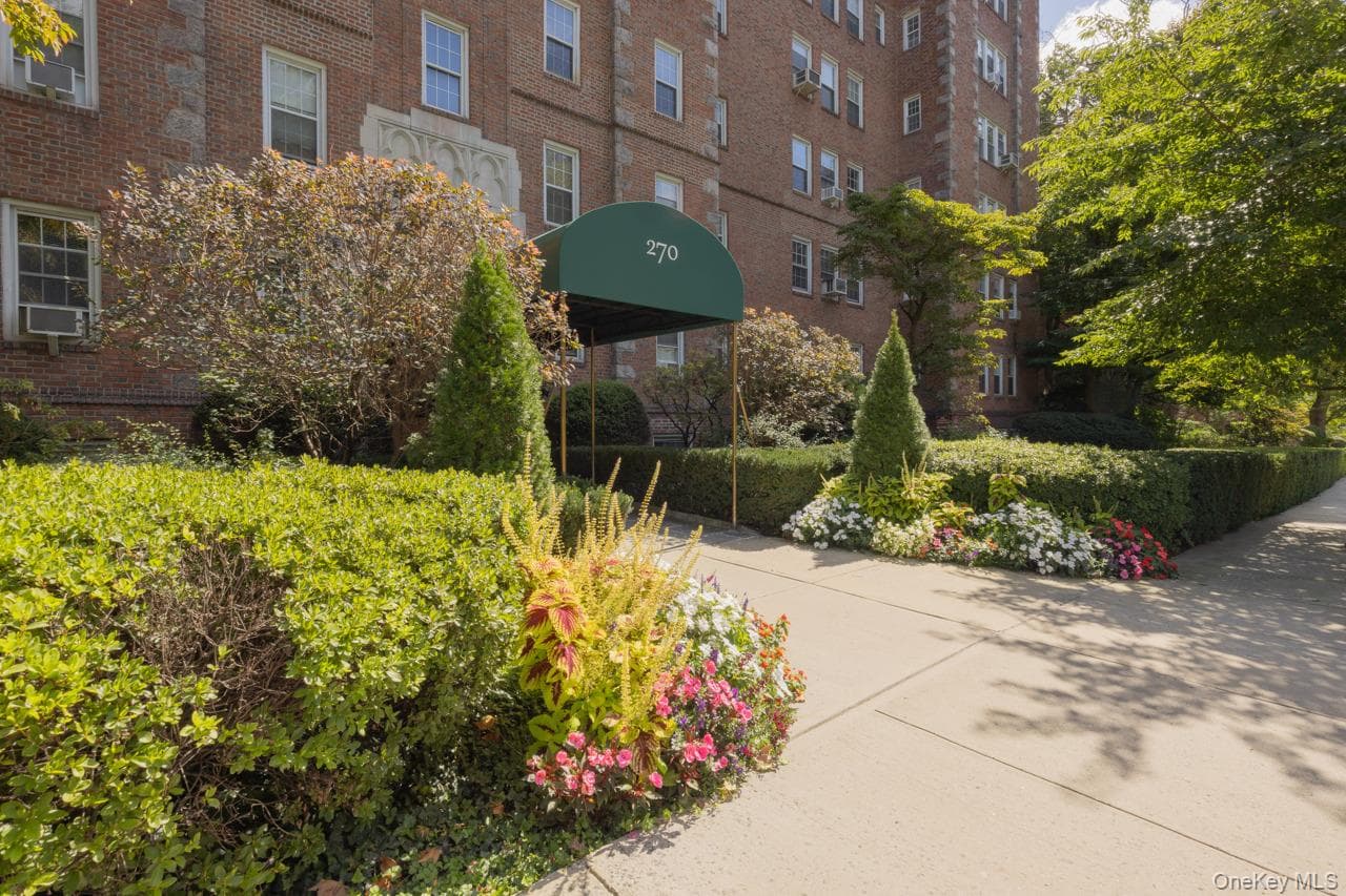 270 Bronxville Road Unit: A51 thumbnail 3