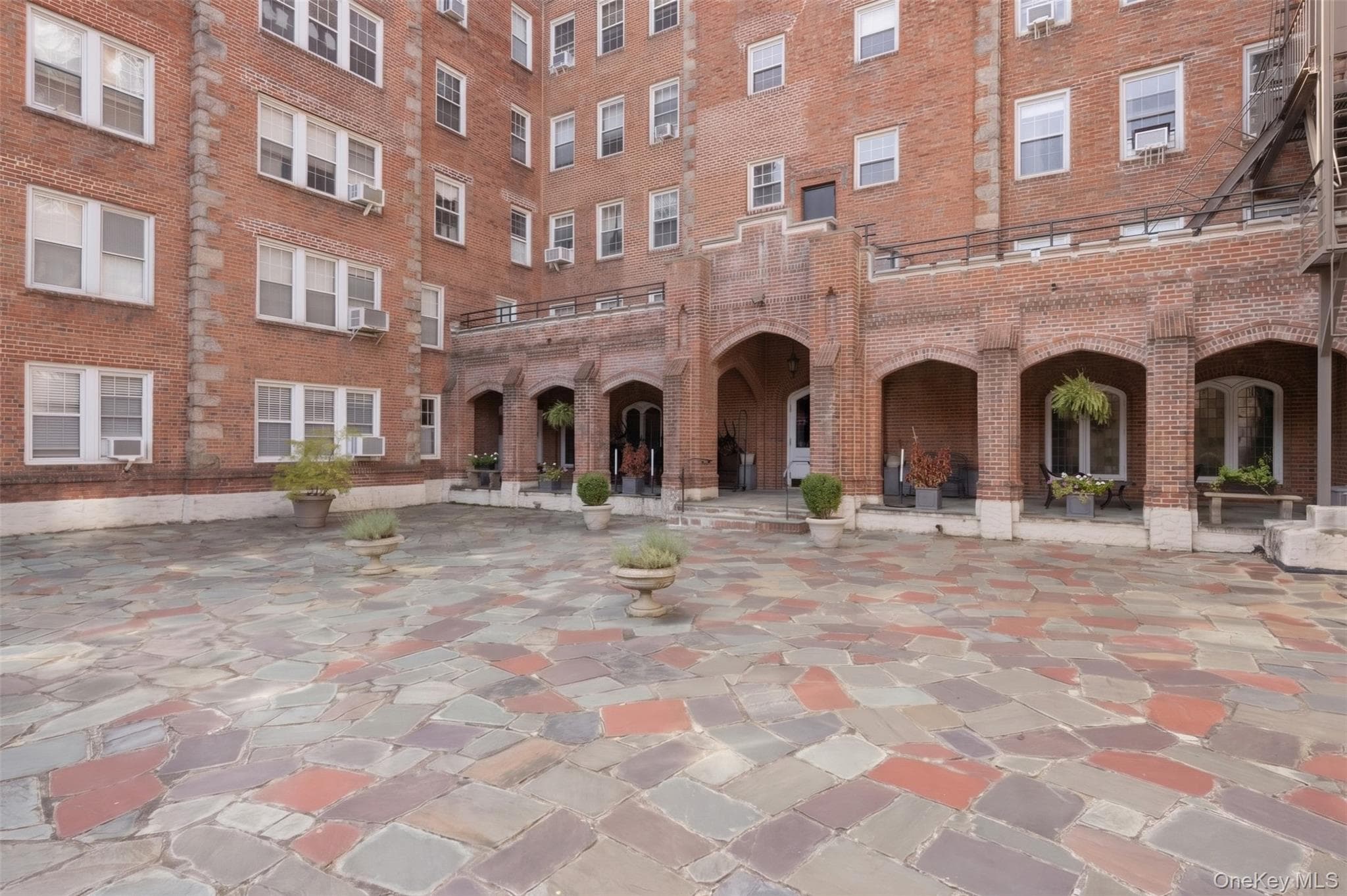 270 Bronxville Road Unit: A51 thumbnail 20