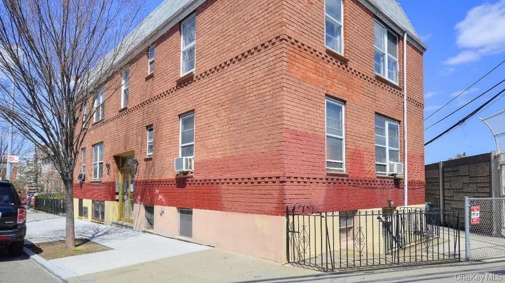 41-53 68 Street, Woodside