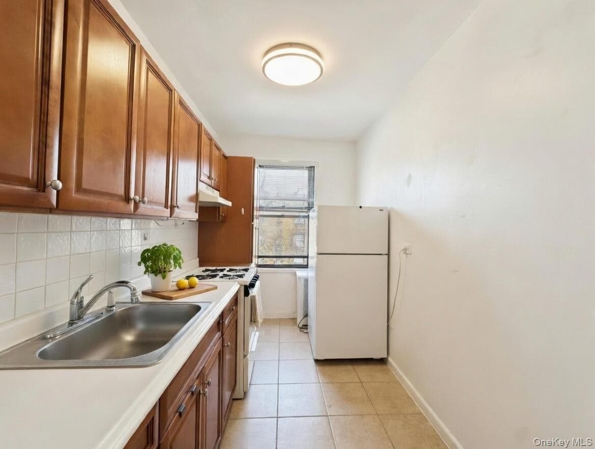 22-08 76th Street Unit: A3 thumbnail 5