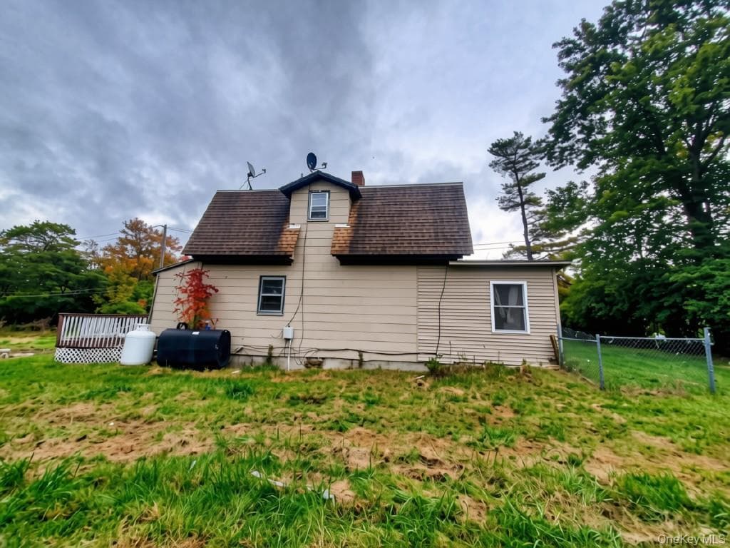 315 Mountain Avenue thumbnail 3