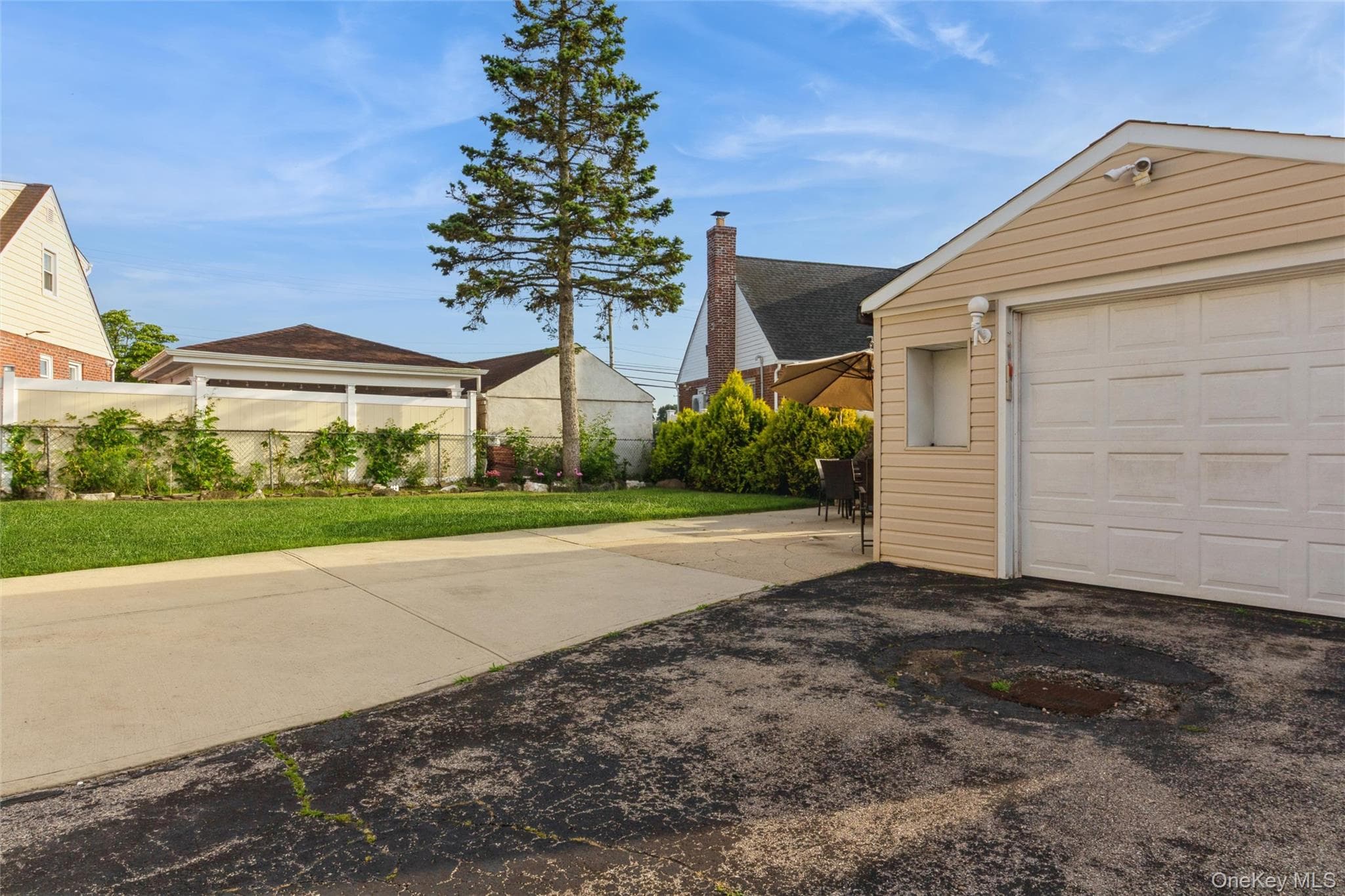 91 Grant Drive thumbnail 3