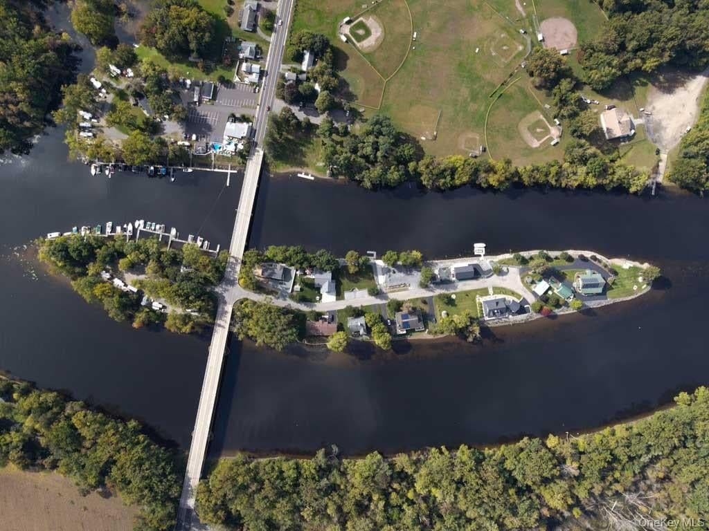17 Schuyler Island Drive thumbnail 6