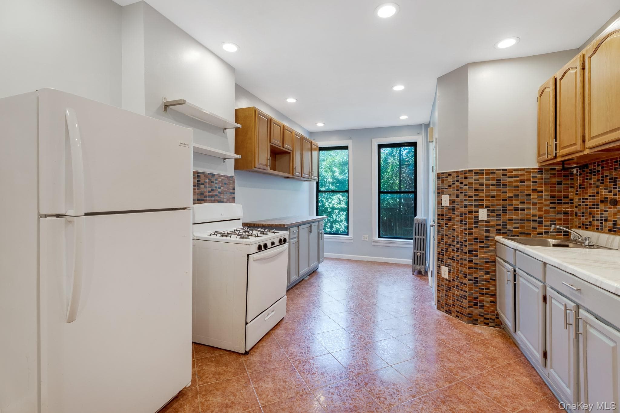 1281 Nostrand Avenue thumbnail 5