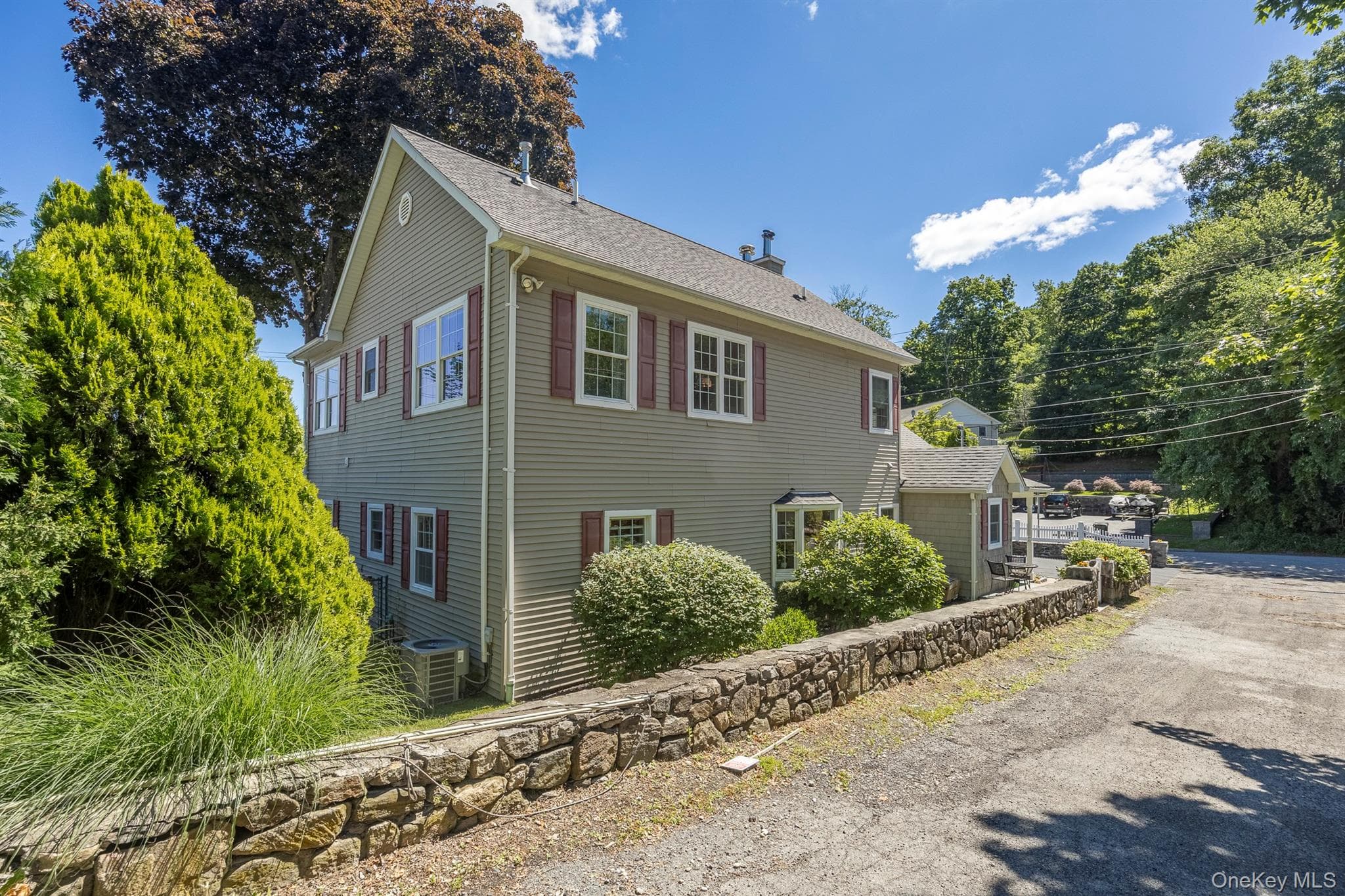 1 Colonial Drive thumbnail 48