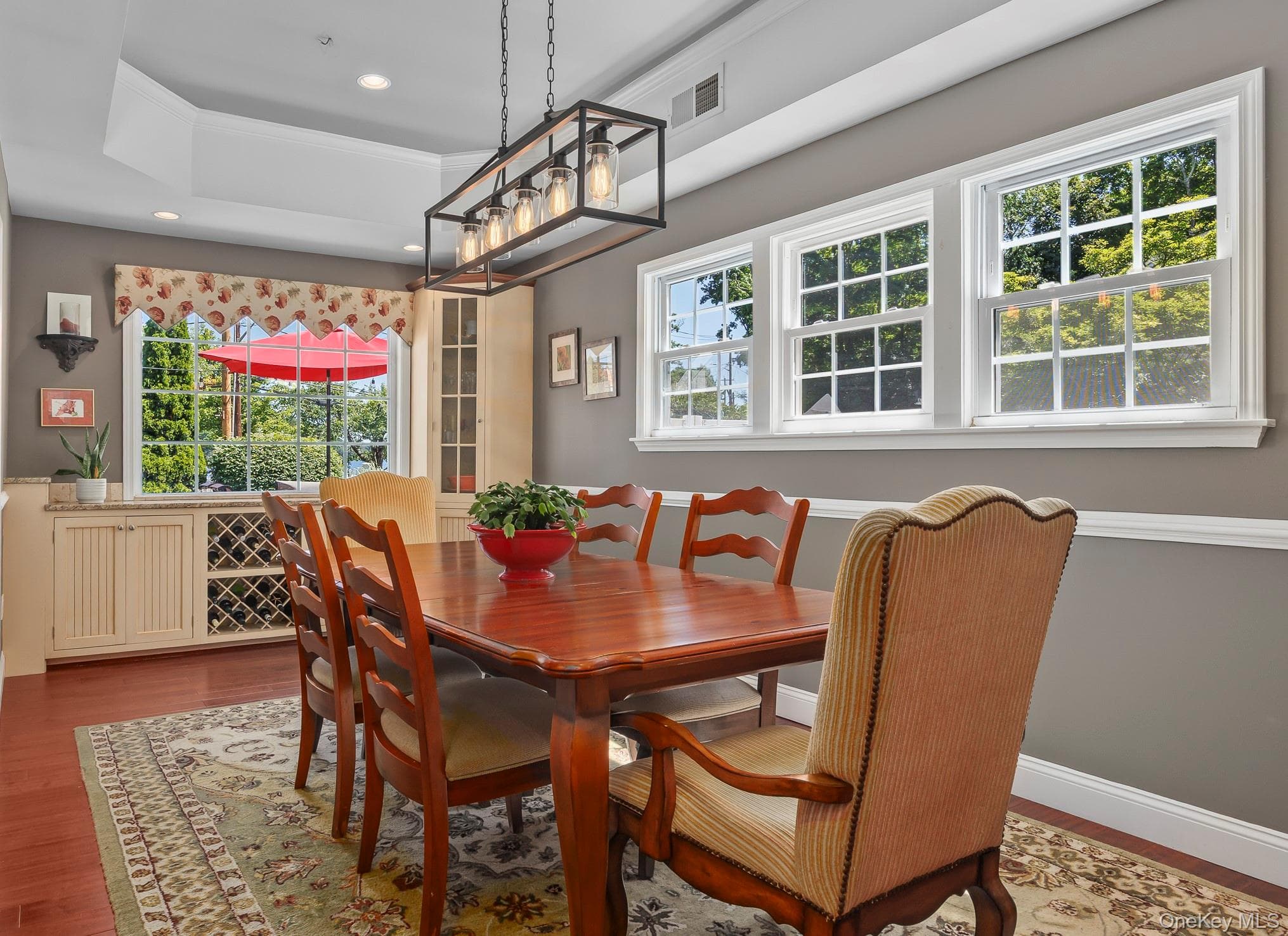 1 Colonial Drive thumbnail 9