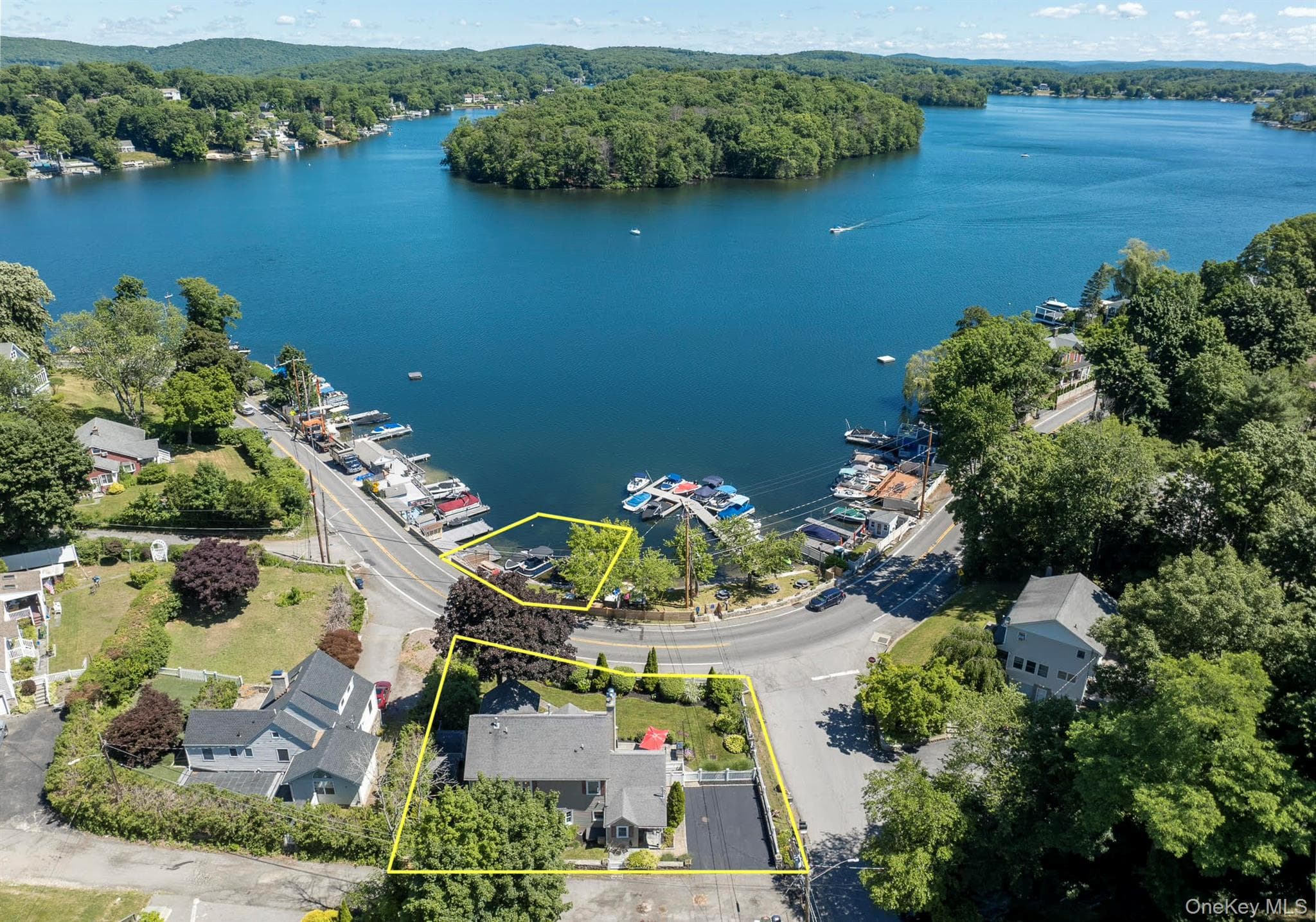 1 Colonial Drive, Mahopac