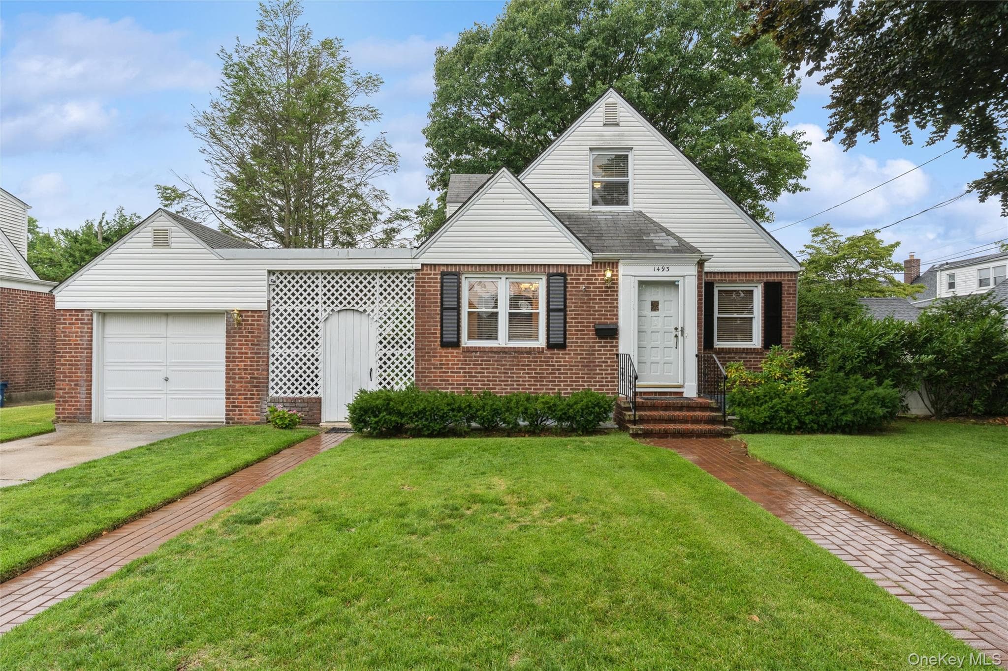 1493 New Hyde Park Drive, New Hyde Park