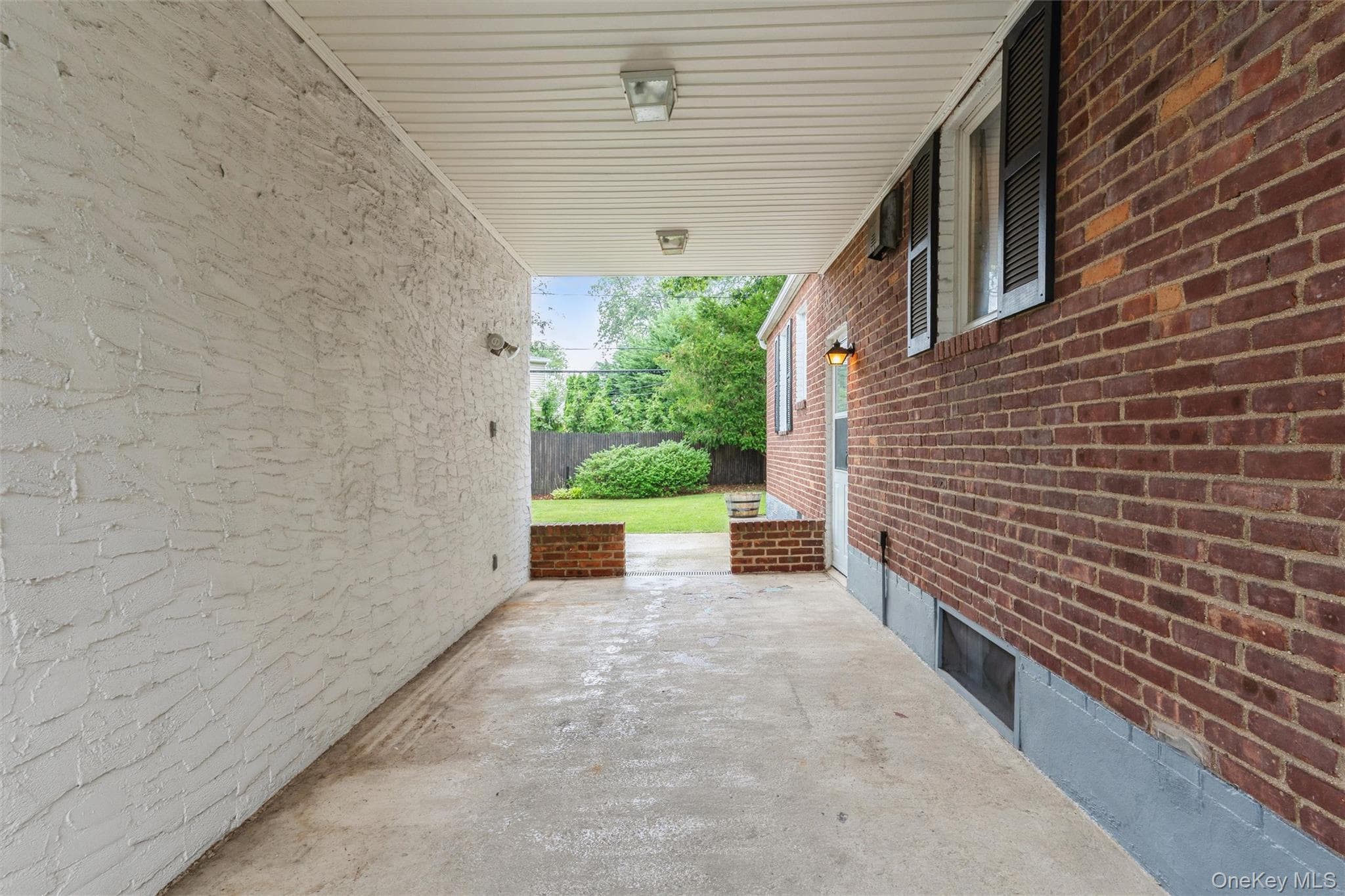 1493 New Hyde Park Drive thumbnail 17