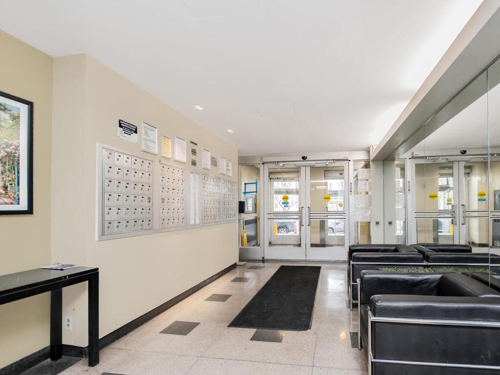 4 Fordham Hill Oval Unit: 8D thumbnail 9