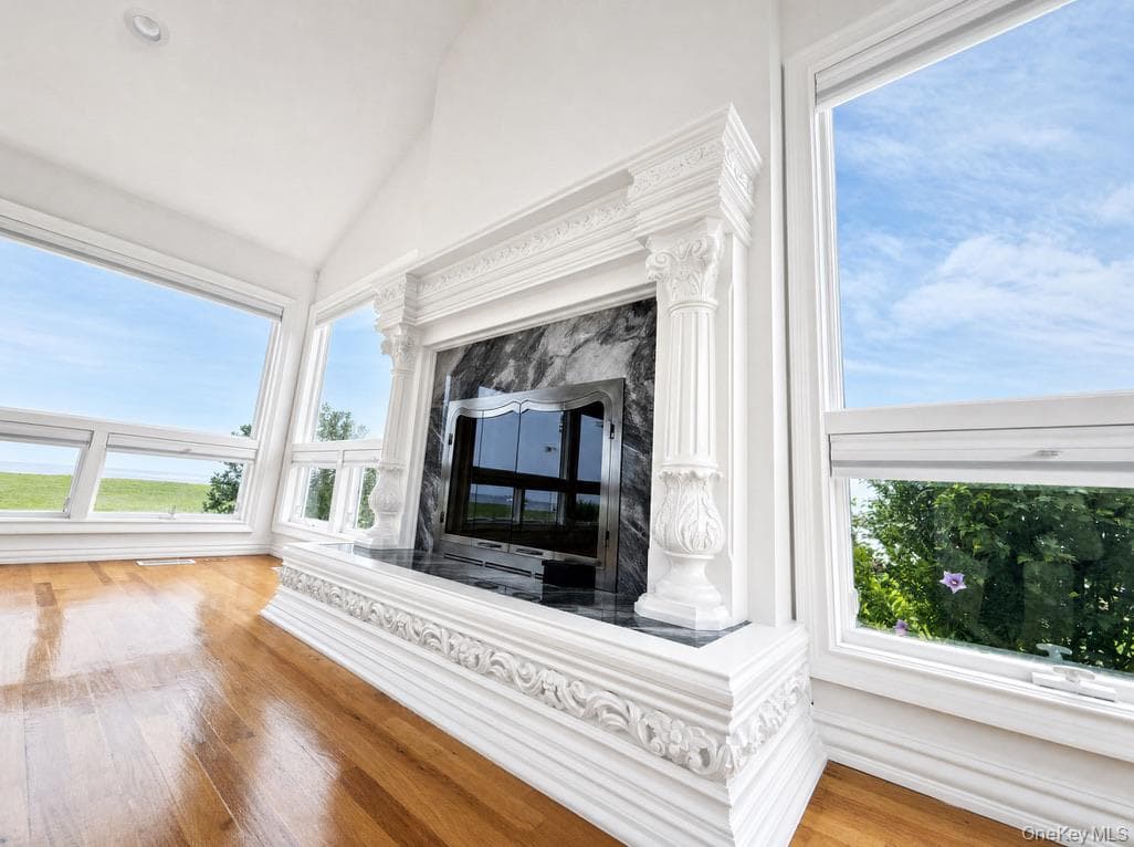 170 S Penataquit Avenue thumbnail 13