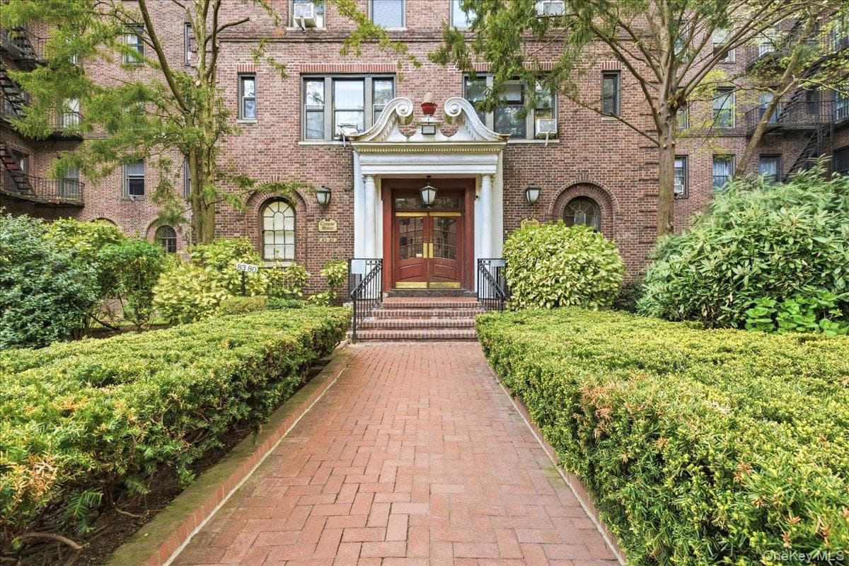 83-80 118th Street Unit: 4A thumbnail 2