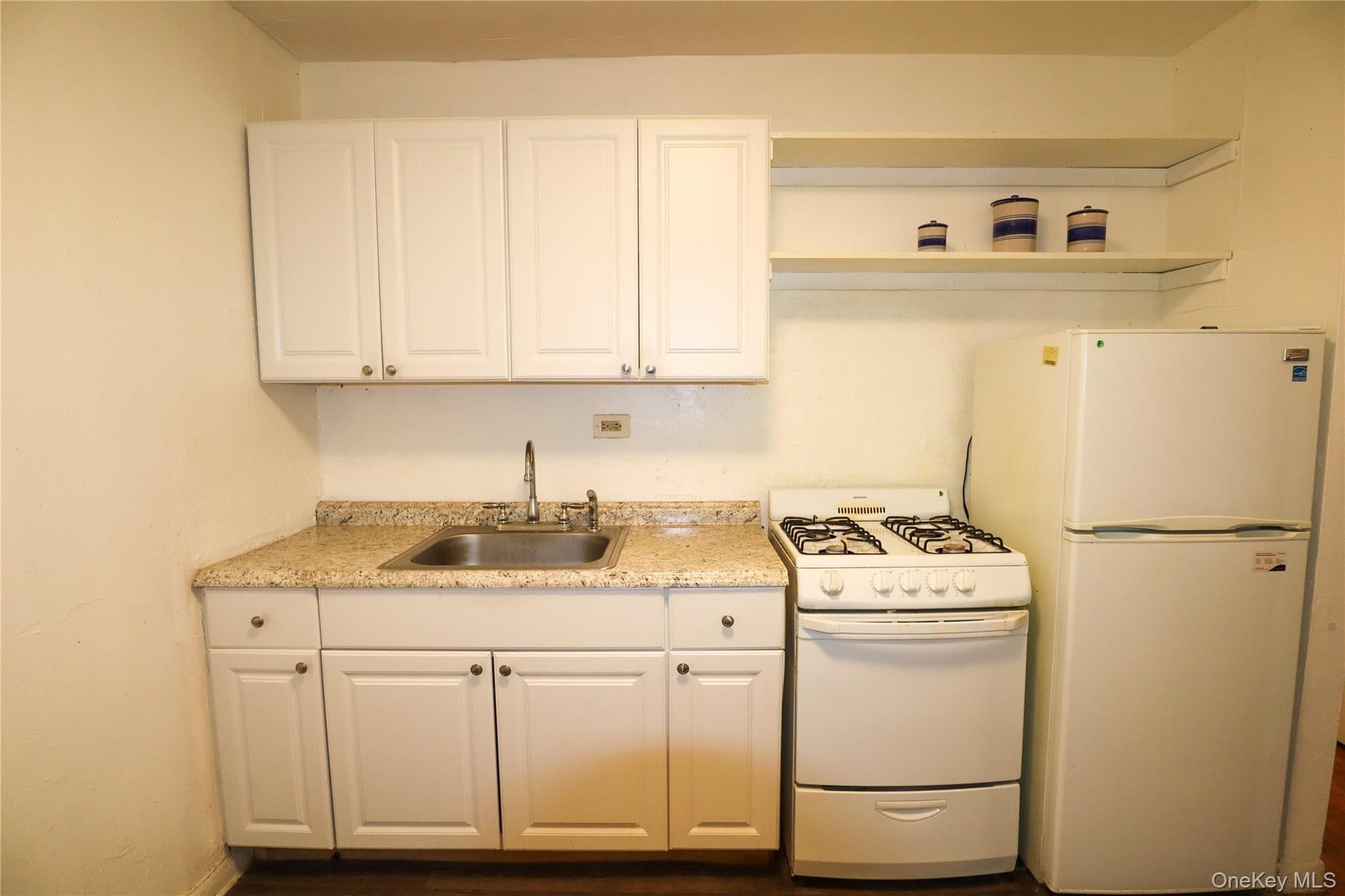 8720 175th Street Unit: 3J thumbnail 6