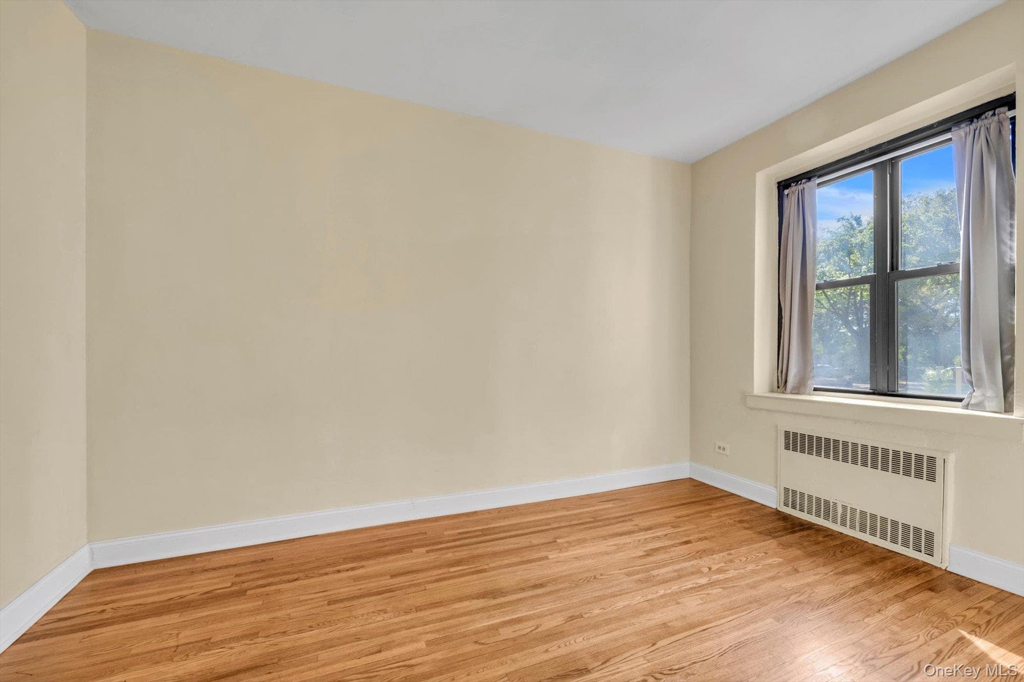 112-25 34 Avenue Unit: H thumbnail 12