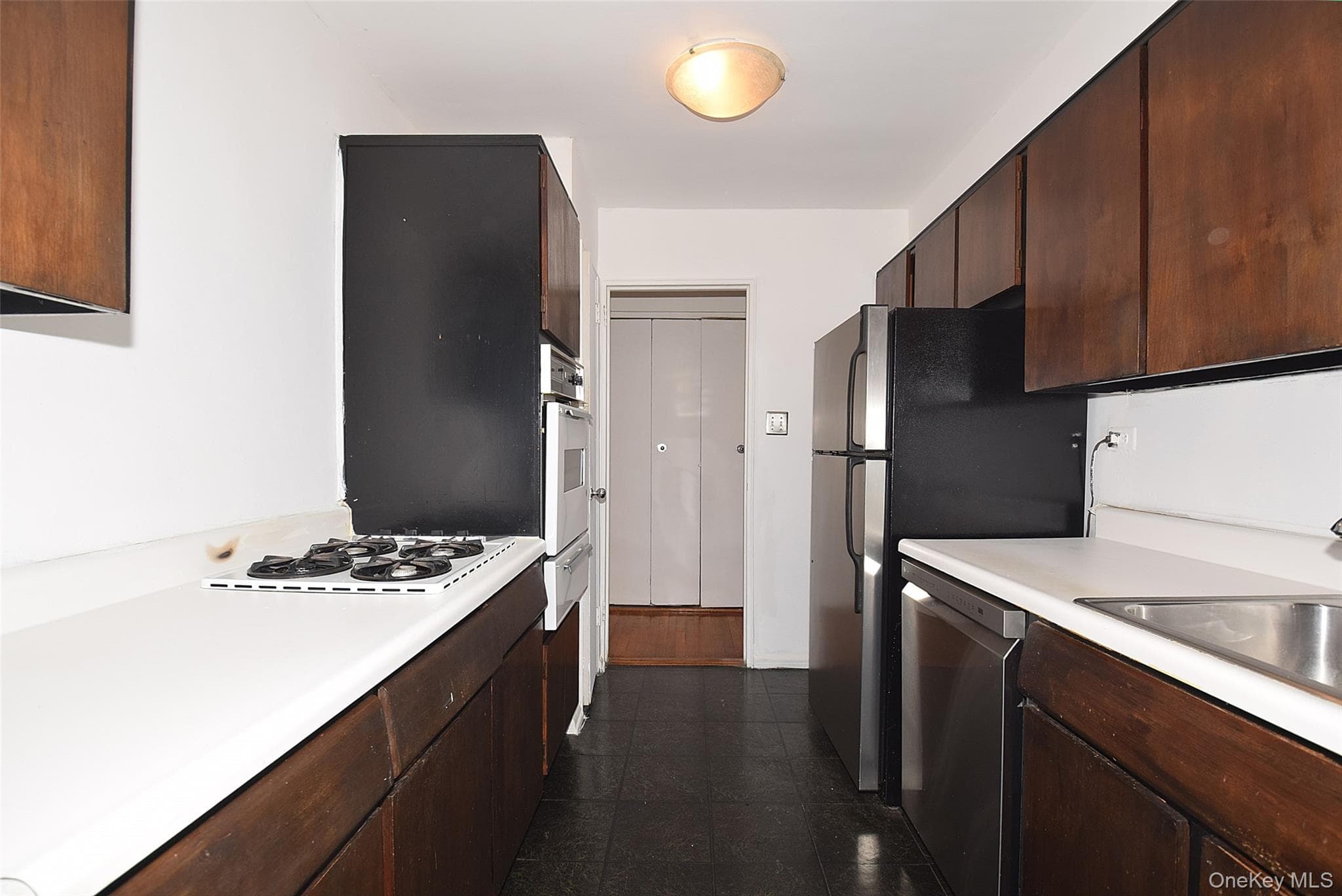 211-10 18 Avenue Unit: 4J thumbnail 15