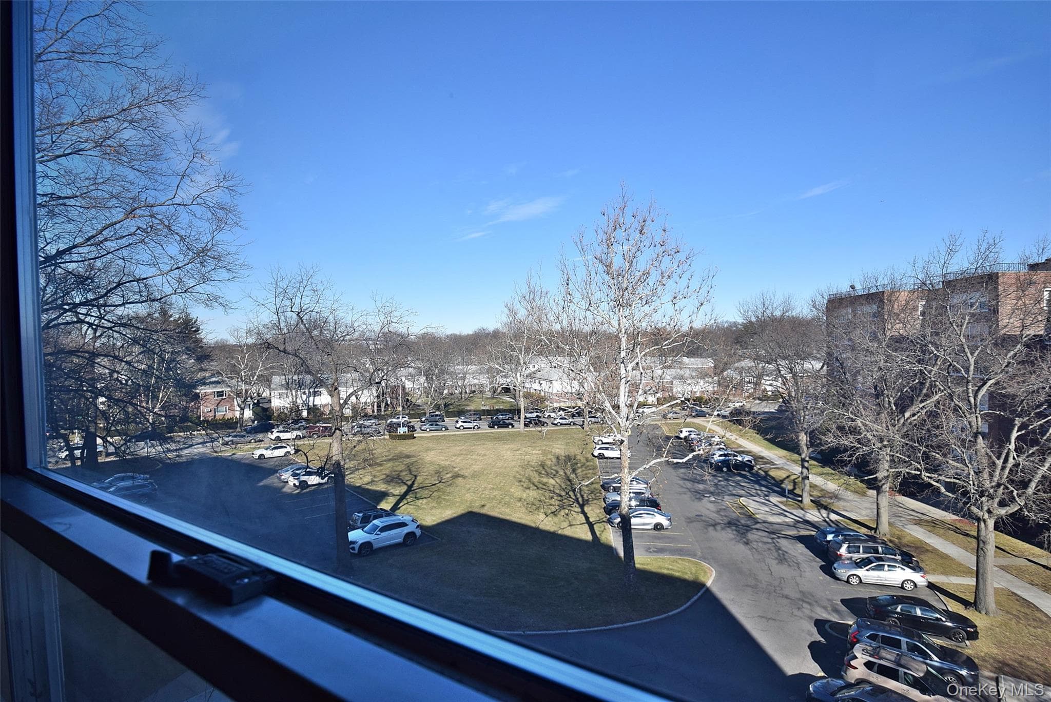 211-10 18 Avenue Unit: 4J thumbnail 7