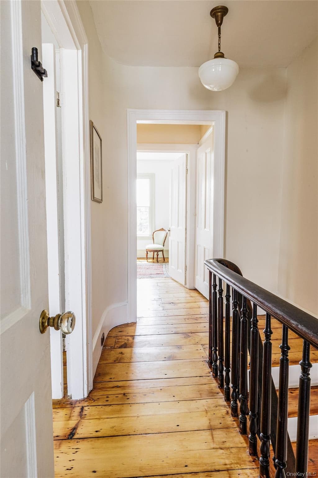225 Robinson Street thumbnail 19