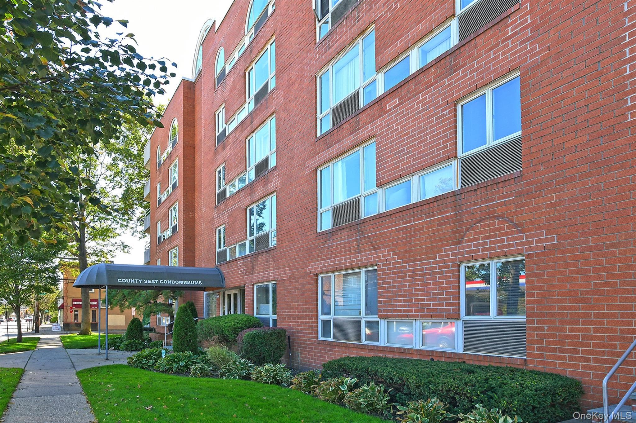 205 Mineola Boulevard Unit: 5I thumbnail 4
