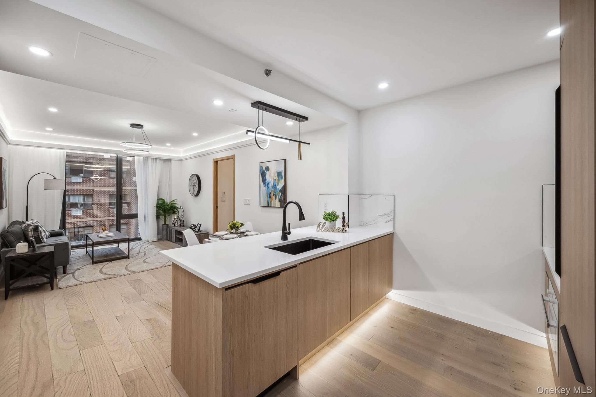 168 E 111th Street Unit: 2D thumbnail 3