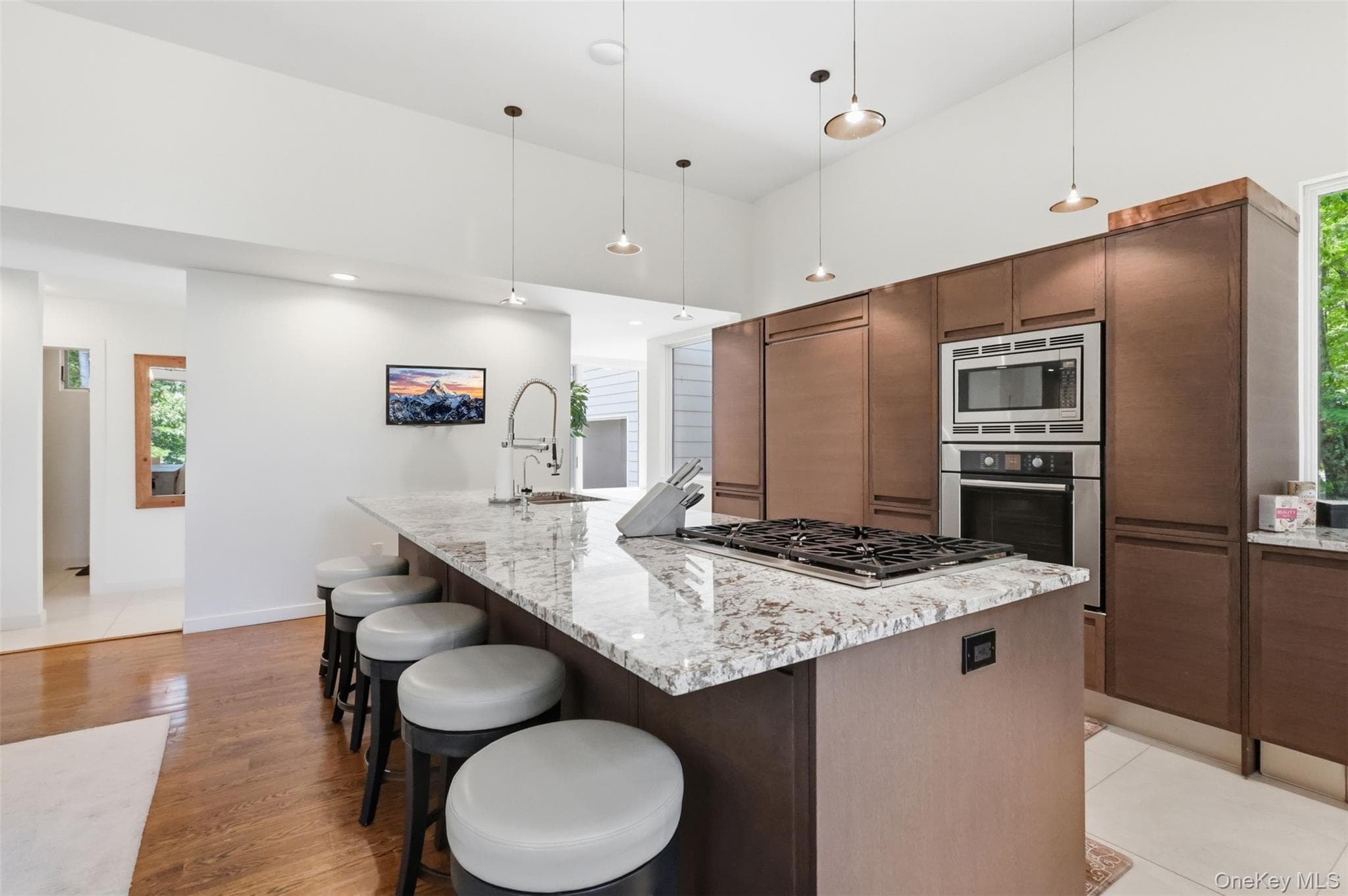 128 Broadmoor Drive thumbnail 12
