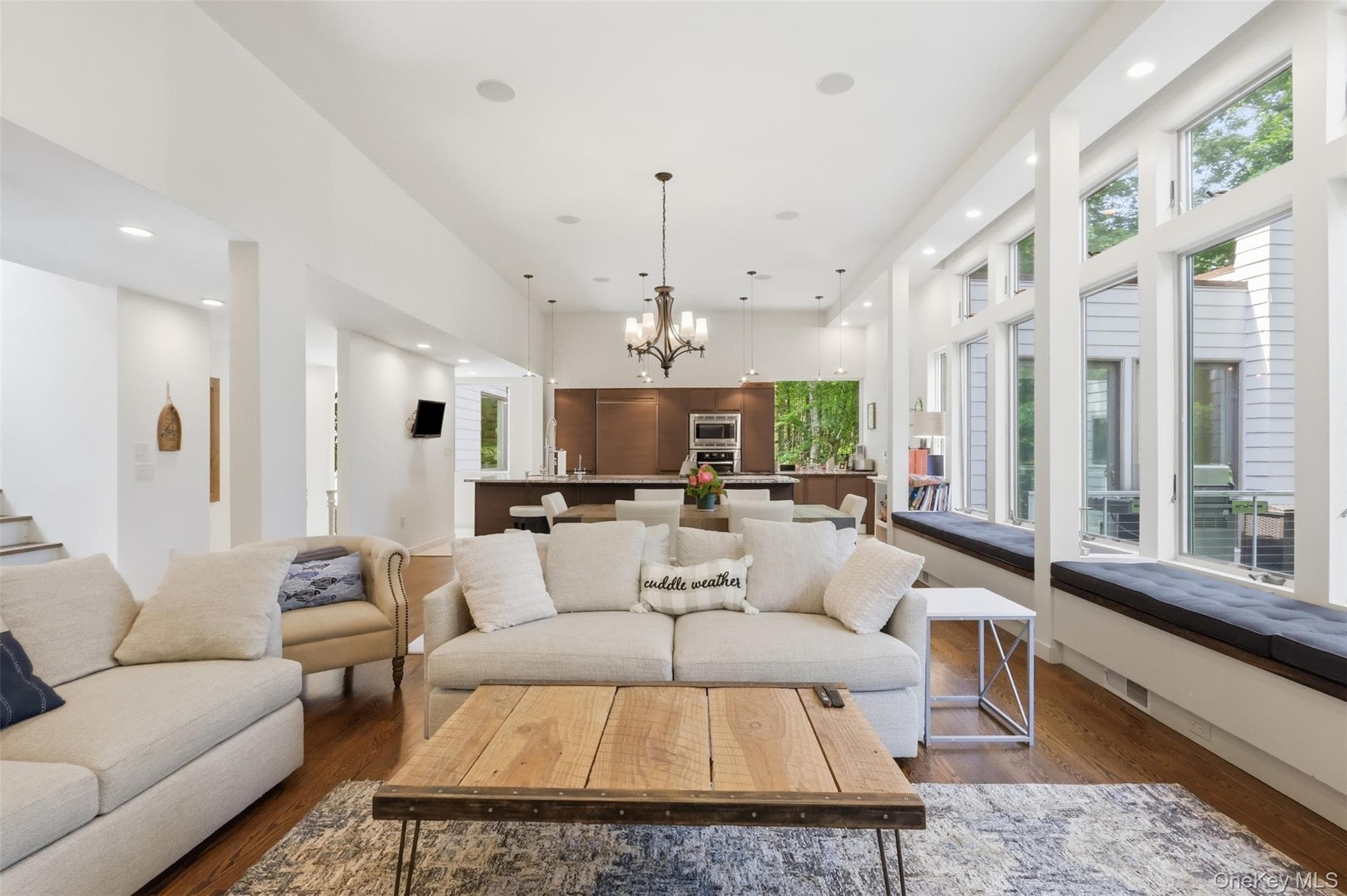 128 Broadmoor Drive thumbnail 11