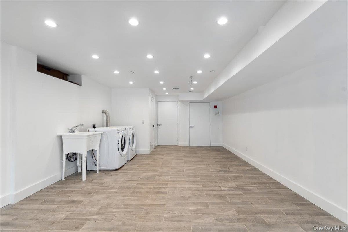 953 Tilden Street thumbnail 20