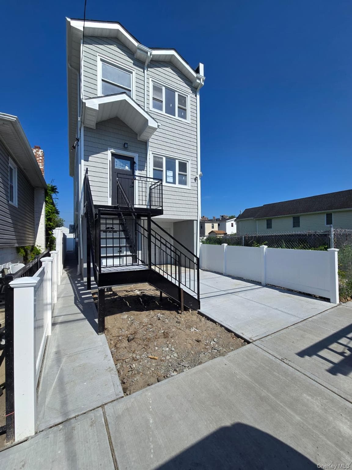 508 Beach 45 Street thumbnail 2