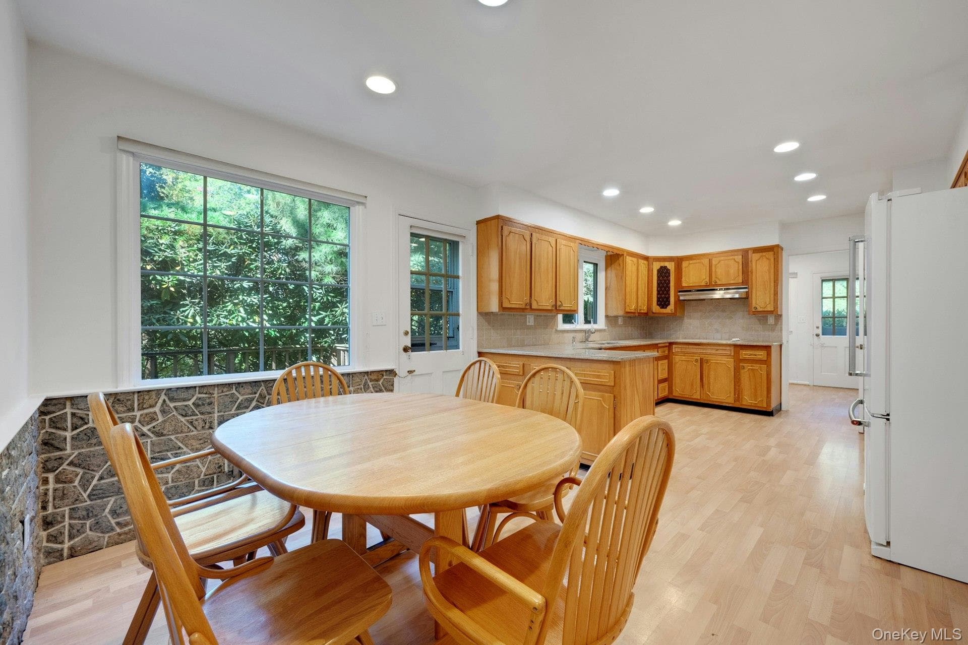 258 Evandale Road thumbnail 11