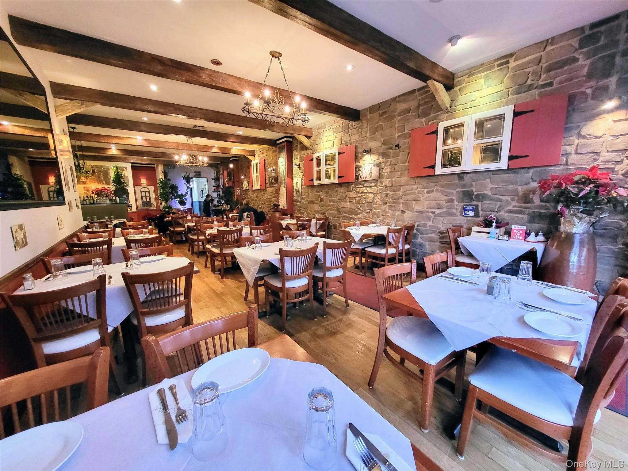 4507 Ditmars Boulevard thumbnail 14