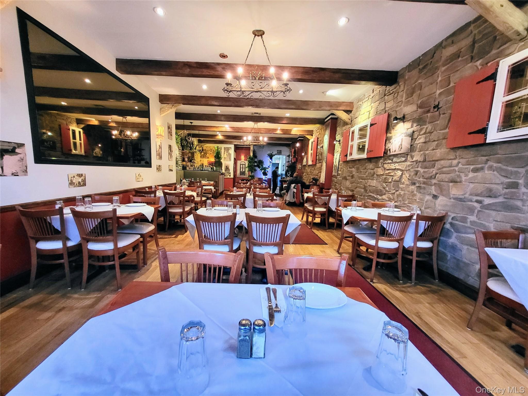 4507 Ditmars Boulevard thumbnail 13