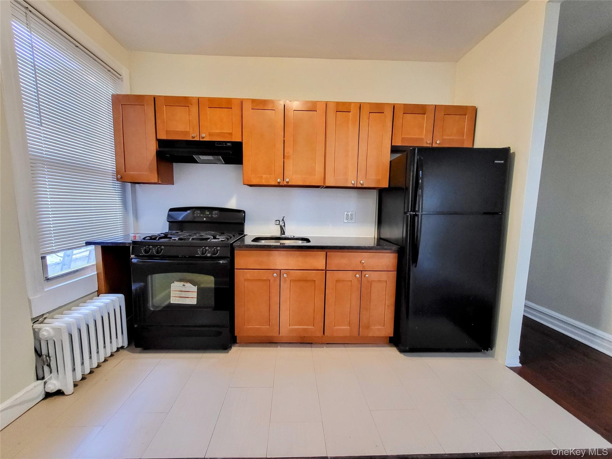 4507 Ditmars Boulevard thumbnail 8