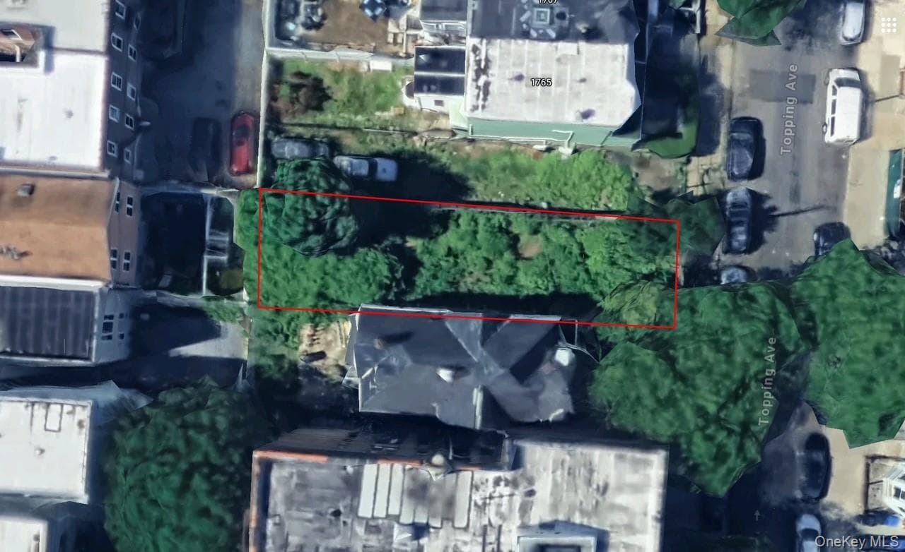 1761 Topping Avenue thumbnail 2