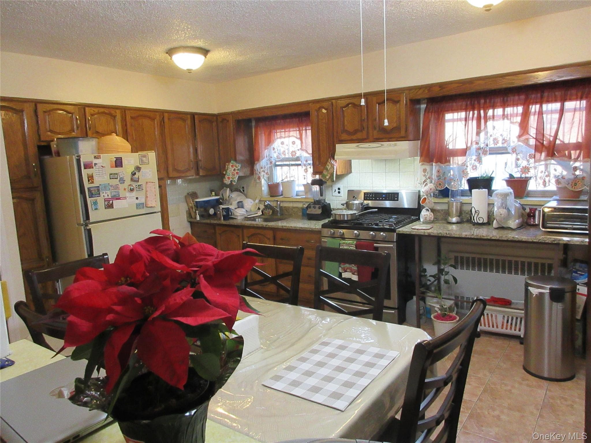 3228 Tenbroeck Avenue thumbnail 4