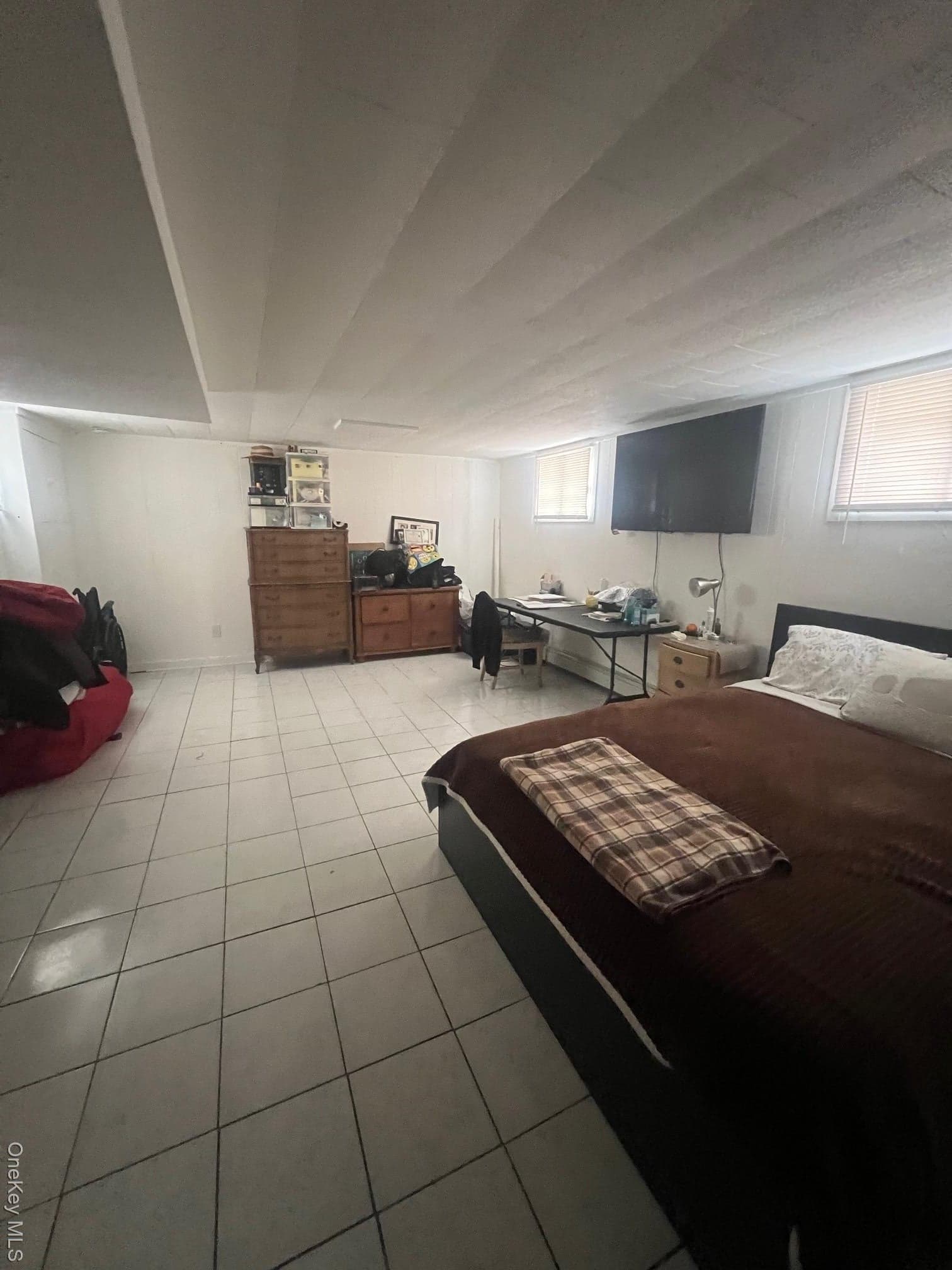 240 Oakley Avenue thumbnail 7
