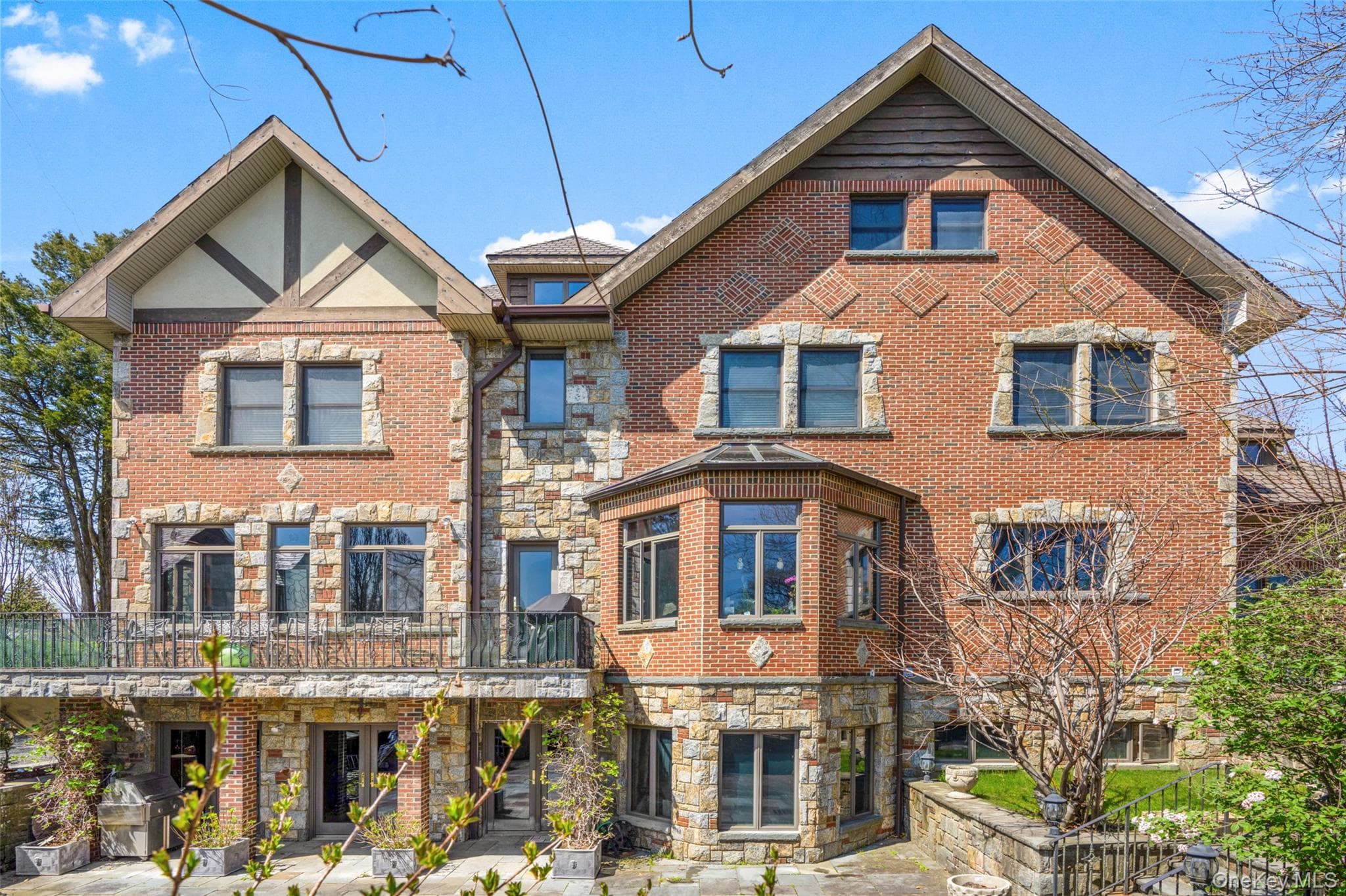 106 Carver Terrace thumbnail 30