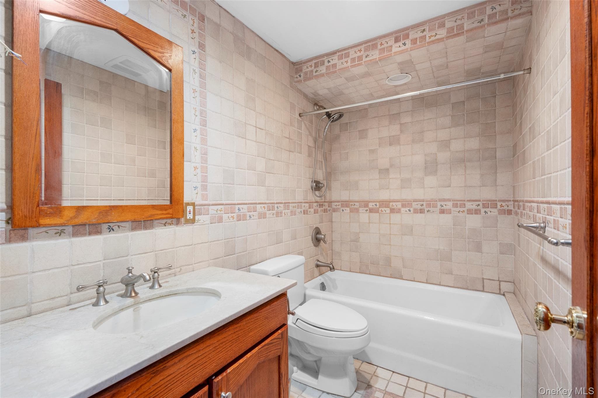 106 Carver Terrace thumbnail 25