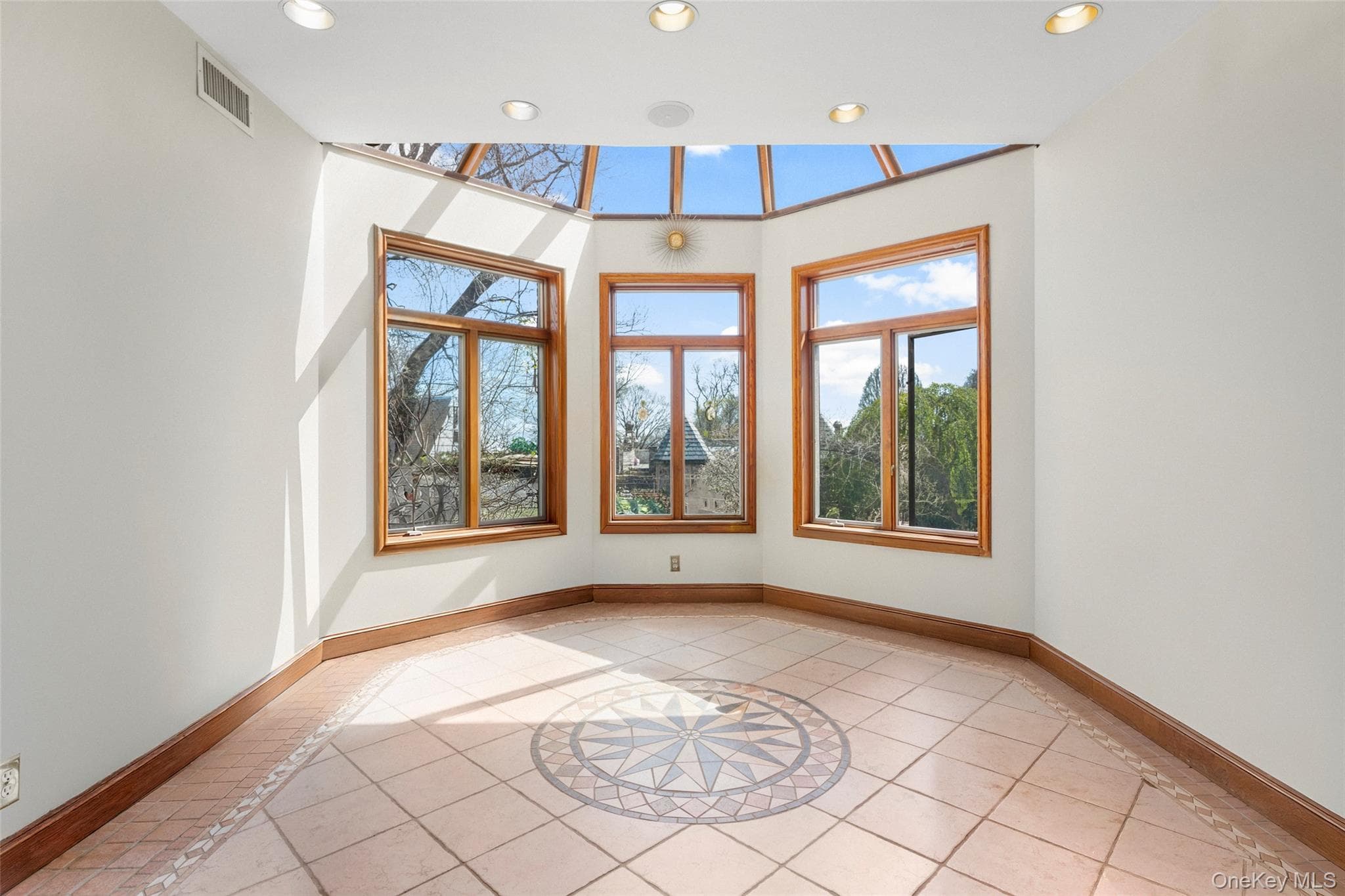 106 Carver Terrace thumbnail 10