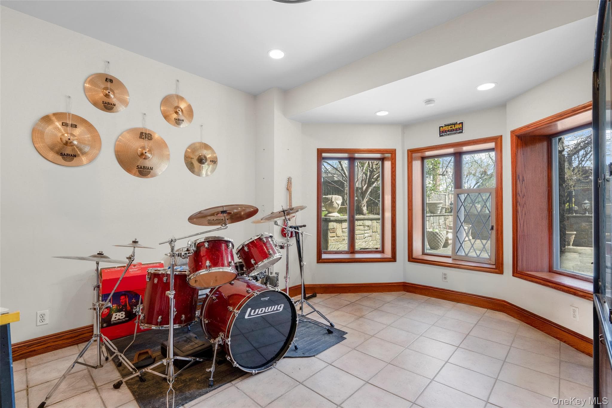 106 Carver Terrace thumbnail 26