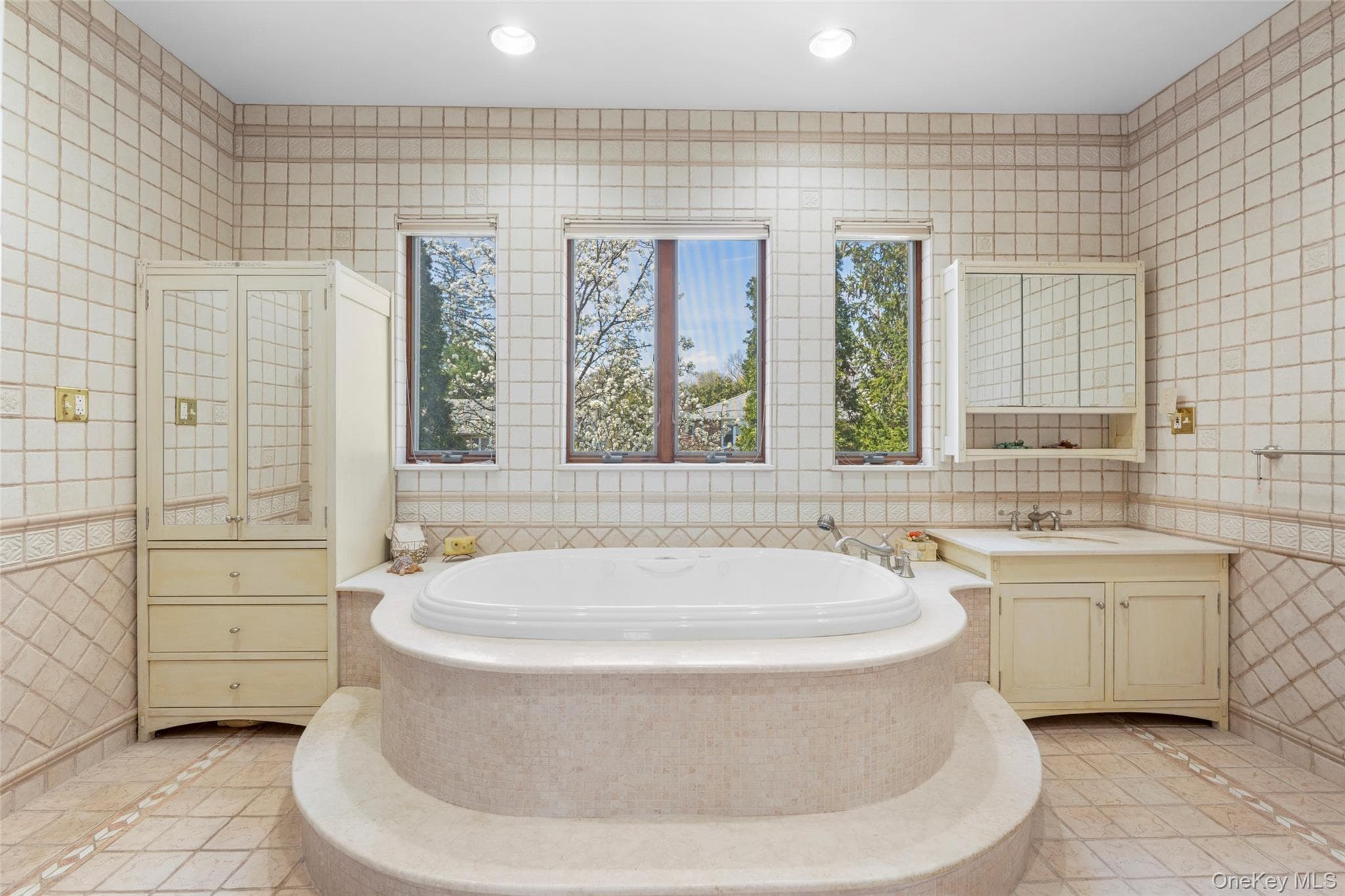 106 Carver Terrace thumbnail 16
