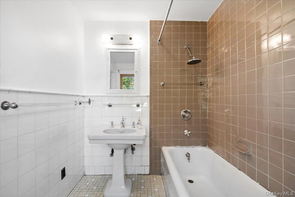 20 Whitfield Terrace thumbnail 13