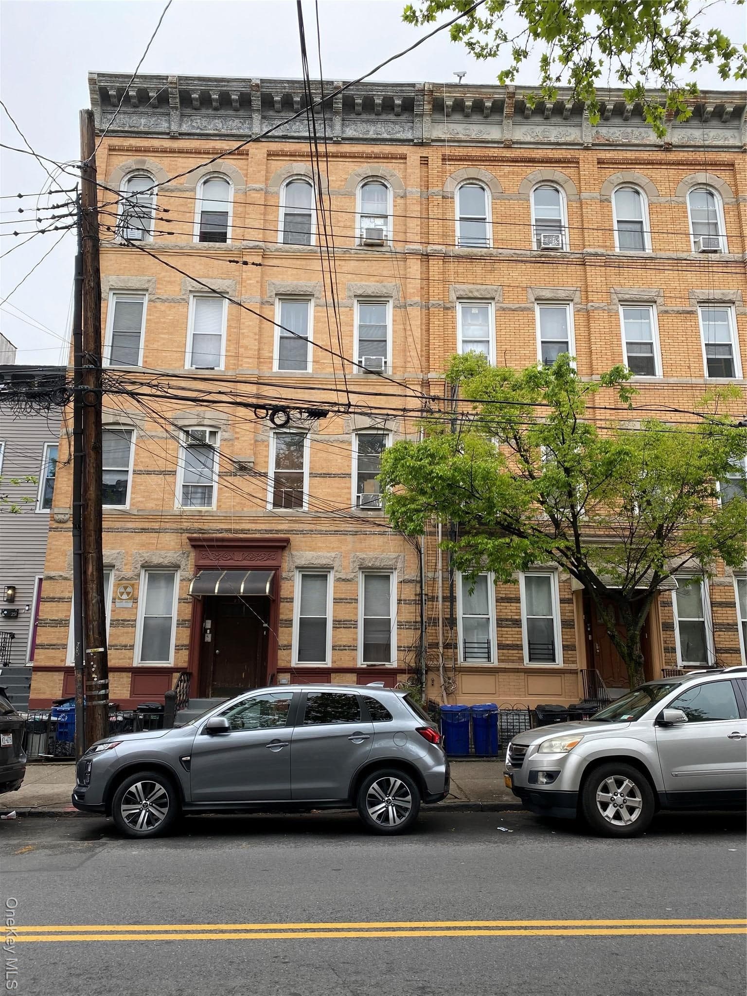 253 Saint Nicholas Avenue photo 1