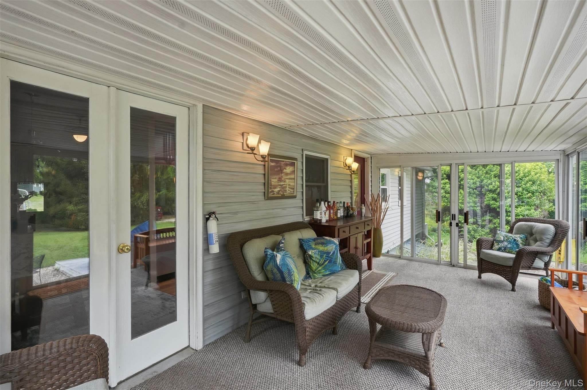 4 Seneca Lane thumbnail 18