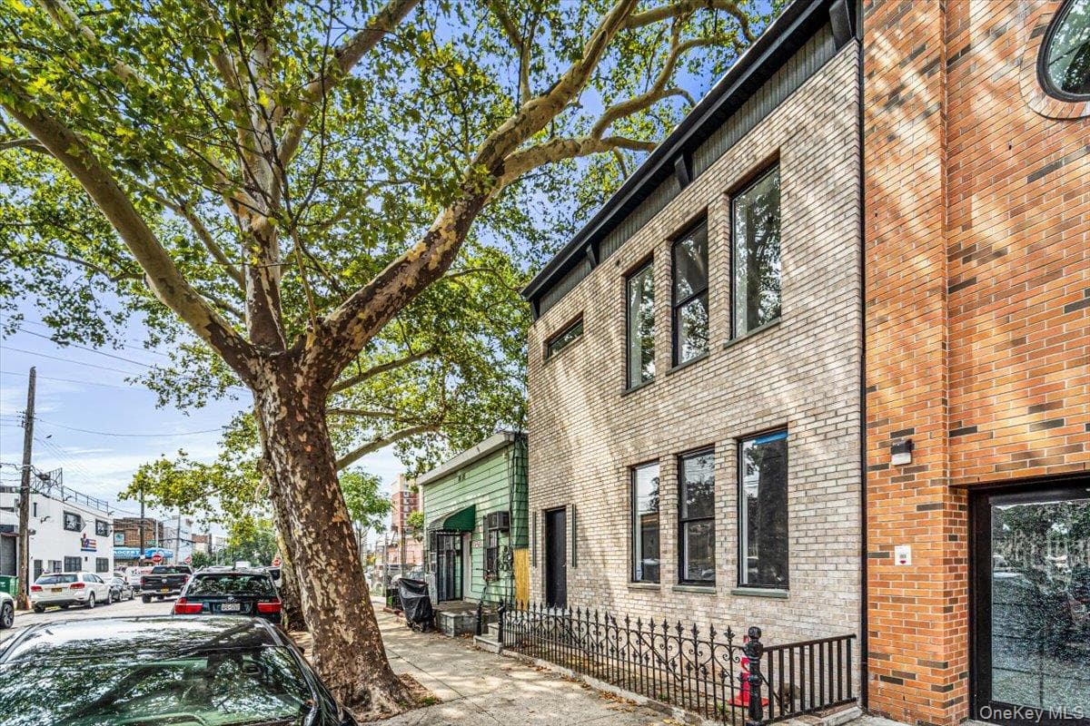 5142 35th Street photo 1