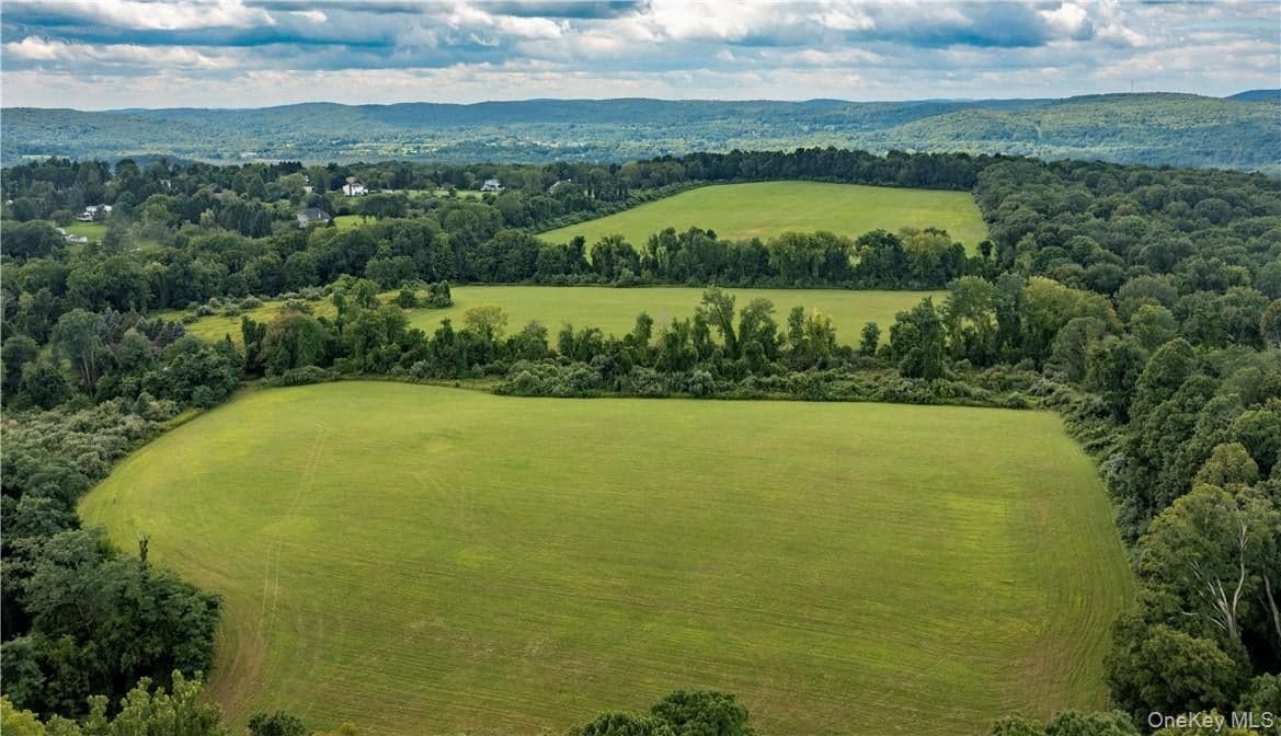 245 Birch Hill Road, Patterson